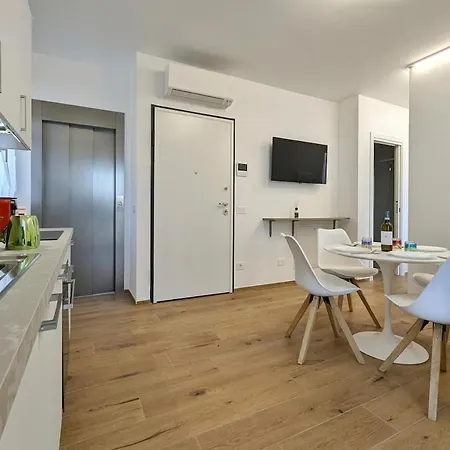 Downtown Design Wi-fi Ac Elevator In The House Porto San Giorgio